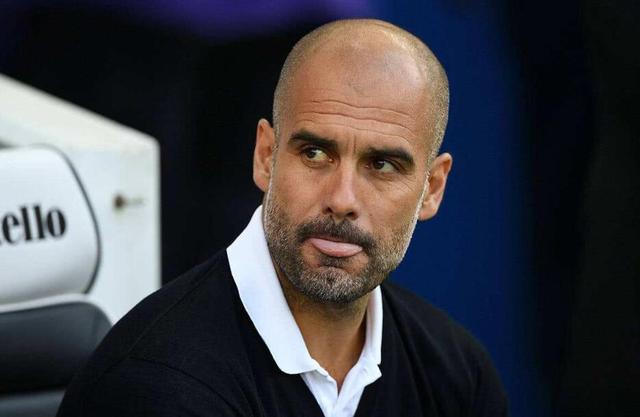 无数球迷担 无数球迷担